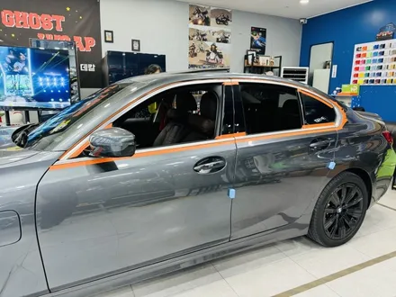 BMW 330e 크롬죽이기: 블랙 랩핑으로 완성된 다크한 매력 [고양/일산/파주 랩핑]🚖✨ / 고양 일산 덕양구