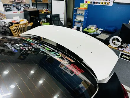🔧 기아 K3 쿠페 GT 스포일러 볼트 자국? 랩핑 시공으로 깔끔하게 해결하세요!  [고양/일산/파주 랩핑 잘하는 곳]🚖✨ / 고양 일산 덕양구