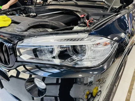 BMW X5, 라이트 보호 + 레터링 새 단장! 은평/상암 랩핑은 역시 고스트랩! / 고양 일산 덕양구