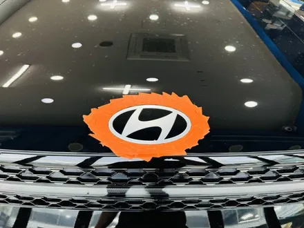 🚗💥 현대 싼타페 엠블럼 랩핑 및 레터링 교체: 차량 디자인을 새롭게 변화시키는 방법 💫🎨 [고양/일산/파주 랩핑 이야기]🚖✨ / 고양 일산 덕양구