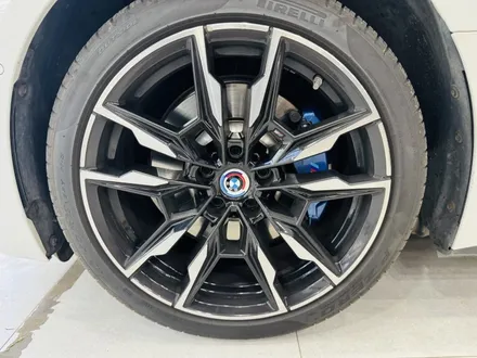 BMW i4 엠블럼 & 휠 캡 교체 | 순정 감성으로의 복귀 | 덕은동 랩핑샵 / 고양 일산 덕양구