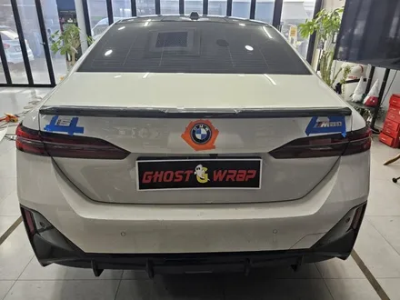 BMW I5 | 엠블럼 및 레터링 교체  | 고양랩핑/일산랩핑/파주랩핑/강서랩핑/은평랩핑 / 고양 일산 덕양구