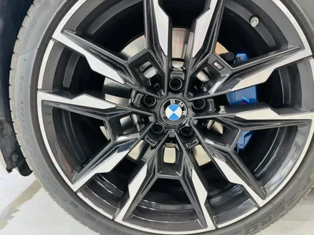BMW i4 엠블럼 & 휠 캡 교체 | 순정 감성으로의 복귀 | 덕은동 랩핑샵 / 고양 일산 덕양구