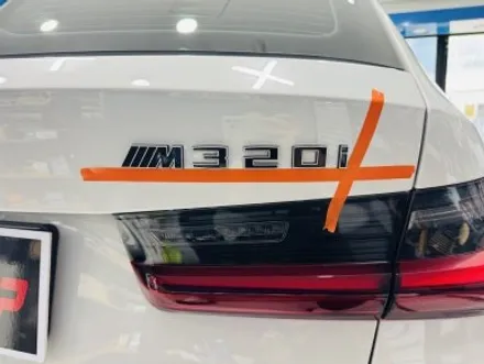 BMW 320i 감성업 | 레터링 블랙 교체 & M 트라이컬러 포인트 / 고양 일산 덕양구