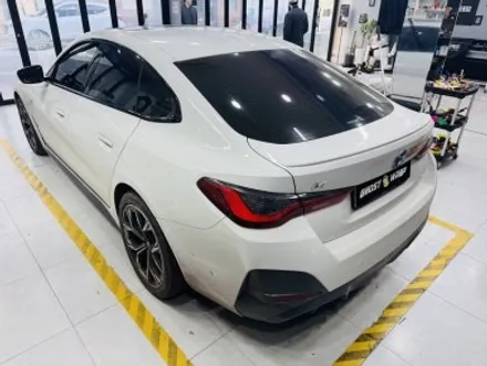 BMW i4, 뒷태에 \'블랙 아이라인\' 그렸더니? 일산 고스트랩 립스포일러 랩핑 후기 / 고양 일산 덕양구