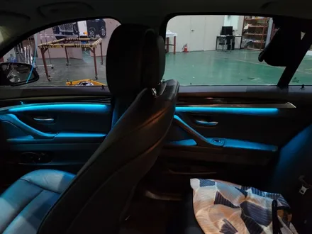 bmw 520d 엠비언트로 f10 순정 무드등 더욱 고급스럽게! / 전주 덕진구 장동