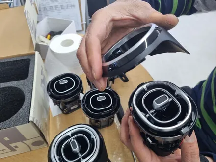 벤츠c 클래스 w206 전주 송풍구 엠비언트  순정연동으로 가능? / 전주 덕진구 장동