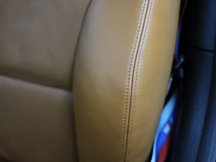 BMW Z4 타고 내리며 발생한 운전석 가죽시트 손상,  가죽복원 후기 입니다 / 과천 삼부골로