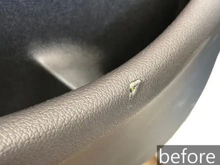 BMW 5시리즈 승하차시 도어트림이 발로 차이며 생기는 우레탄 찍힘, 뜯김 복원 / 과천 삼부골로