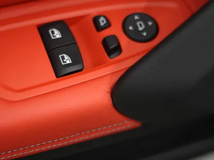 BMW Z4 운전석 도어트림 가죽 찢김 복원 / 과천시 주암동