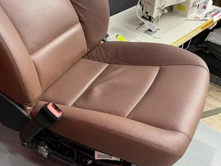 자동차 실내복원 bmw 5시리즈 운전석시트 처짐현상으로 보강작업 / 과천 삼부골로