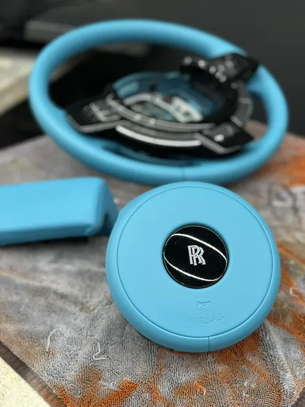 롤스로이스 컬리넌 실내커스텀으로 2%를 채워줄 실내 가죽색상 변경 / 과천시 주암동