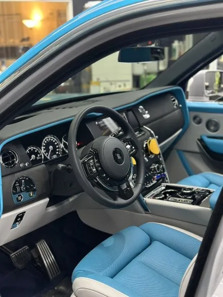 롤스로이스 컬리넌 실내커스텀으로 2%를 채워줄 실내 가죽색상 변경 / 과천시 주암동