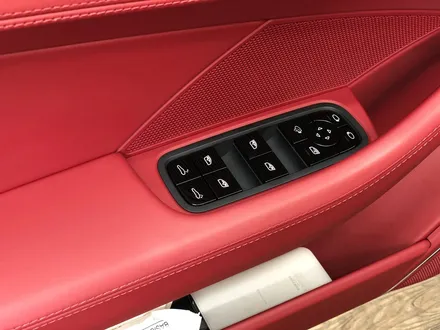 포르쉐 파나메라 자동차 도어트림 가죽손상 복원 / 과천 삼부골로