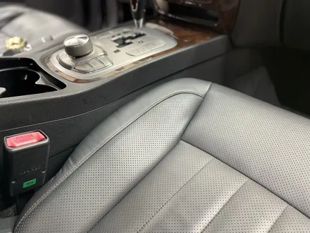 자동차 실내에 순간접착제를 쏟아 생긴 시트 가죽손상 가죽복원 / 과천 삼부골로