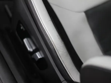 BMW M4 도어트림 가죽긁힘과 운전석 가죽시트 해짐, 갈라짐 복원 후기 / 과천 삼부골로