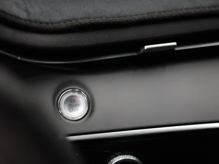 제네시스 GV70 방향제가 흘러 손상된 가죽복원 / 과천 삼부골로