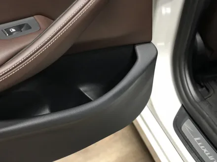 BMW 5시리즈 우레탄 도어트림 상처, 흠집복원 / 과천 삼부골로