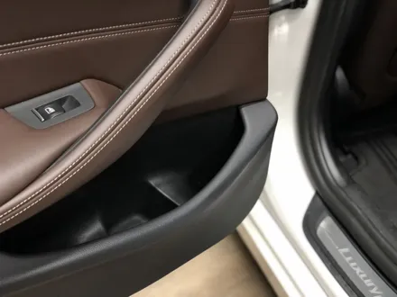 BMW 5시리즈 우레탄 도어트림 상처, 흠집복원 / 과천 삼부골로