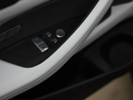 새하얀 메리노가죽의 가죽손상 BMW M4  차량 가죽복원 후기 / 과천 삼부골로