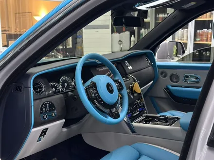 롤스로이스 컬리넌 실내커스텀으로 2%를 채워줄 실내 가죽색상 변경 / 과천시 주암동