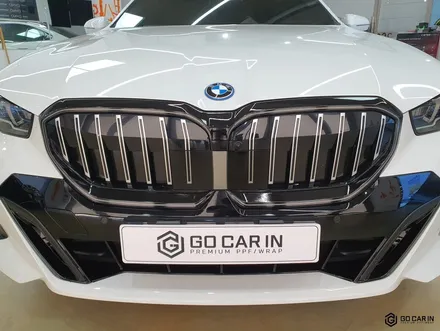 BMW 5시리즈 (G60) 그릴랩핑 합리적으로! / 대구 북구 칠성동
