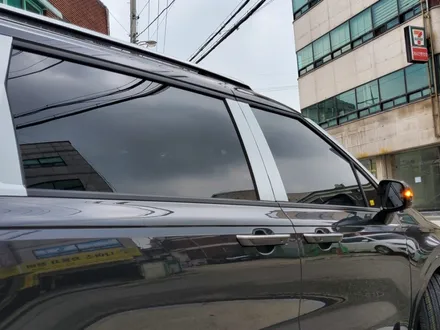 4세대 카니발 판테라메탈 색상 10년동안 썬팅 걱정 마세요! / 경기 부천