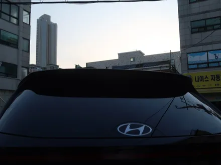 팬텀블랙 색상 투싼 NX4 차량에 알맞는 썬팅은? / 경기 부천