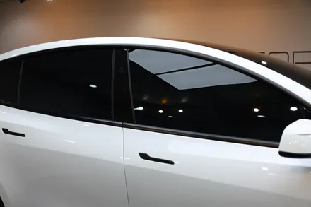 테슬라 모델YL 6인승 레거시 핀 썬팅 및 PPF 9종 패키지 시공 / 경기 부천
