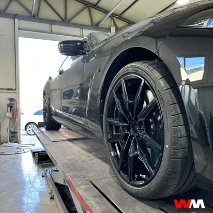 [부산휠도색][휠마스터] BMW M 850i 블랙유광 휠도색 / 부산 해운대 송정동