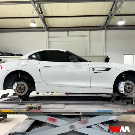 [부산휠도색][휠마스터] BMW Z4 휠, 캘리퍼 화이트 도색 / 부산 해운대 송정동