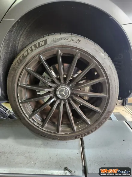 [부산휠복원][부산휠도색]  AMG 43 GT 4도어 휠도색 및 복원 / 부산 해운대 송정동