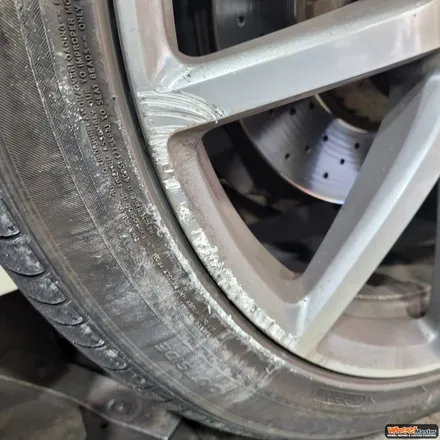 [부산휠복원][부산휠수리] 벤츠S350D 휠 데미지 복원 / 부산 해운대 송정동