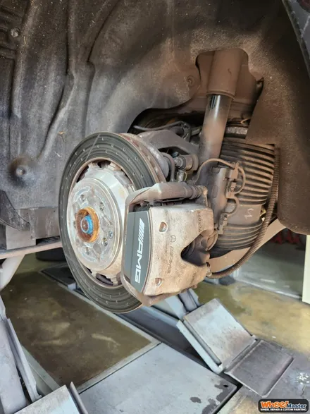 [부산휠도색][휠마스터] 벤츠 E63 AMG 블랙유광 휠도색 및 캘리퍼 도색 / 부산 해운대 송정동