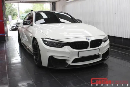 BMW M4 사틴 알루미늄 화이트 전체랩핑 / 동대문,광진구,중랑구