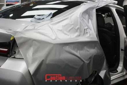 실버애로우의 명성을 빼앗을만한 BMW M550i 사틴실버 전체랩핑 / 동대문,광진구,중랑구