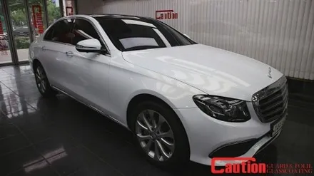 벤츠 E300 고광택 골드펄 화이트랩핑 / 동대문,광진구,중랑구