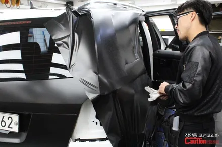 벤츠 GLK 220 사틴블랙 전체랩핑 - 자동차 랩핑 전문 장안동 코션 / 동대문,광진구,중랑구