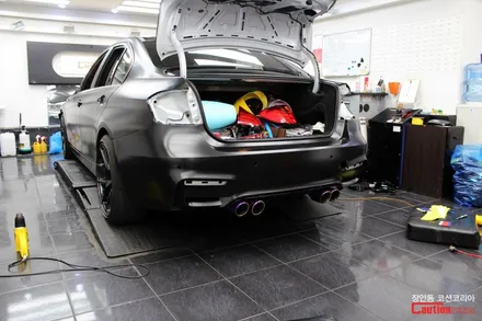 자동차 래핑 가격보다 더 중요한건 따로있다!? BMW 3시리즈 사틴블랙 전체 래핑 / 동대문,광진구,중랑구