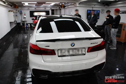 BMW 520d 3M 유광블랙 루프스킨 시공 - 장안동 코션 / 동대문,광진구,중랑구