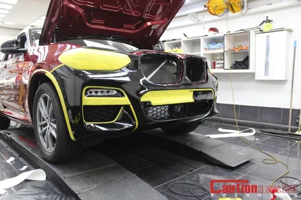 코션코리아 장안점 BMW X4 레드에서 블랙으로 전체랩핑 하다 / 동대문,광진구,중랑구