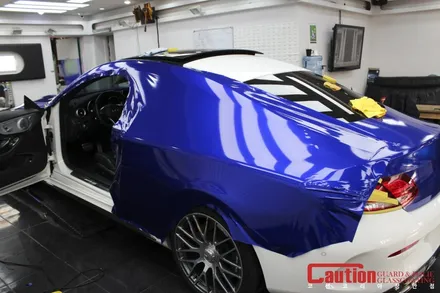 벤츠 C63 AMG 여름에 어울리는 시원한 블루 컬러로 옷을 갈아입자 / 동대문,광진구,중랑구