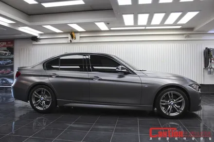 BMW (F30) 320d 엠텍 바디킷도 문제없는 사틴다크그레이 올랩핑 / 동대문,광진구,중랑구