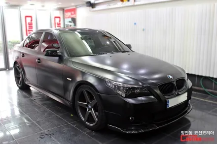 BMW 528i 사틴블랙 전체랩핑 시공, 자동차랩핑 전문 장안동 코션 / 동대문,광진구,중랑구