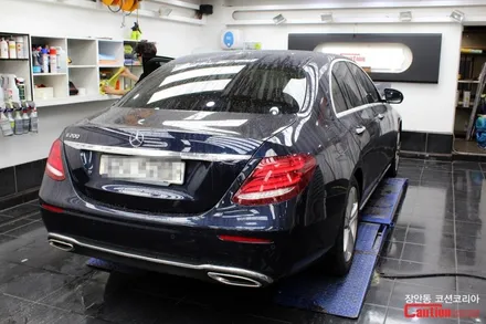 벤츠 E200 센터페시아 랩핑 - 자동차 실내랩핑 전문 장안동 코션 / 동대문,광진구,중랑구