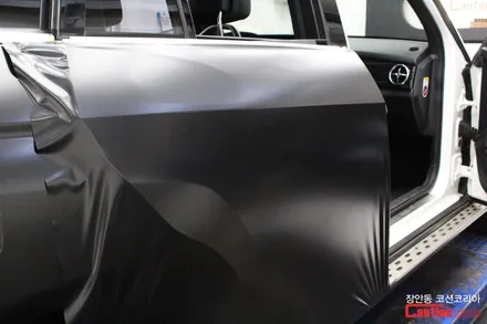 벤츠 GLK 220 사틴블랙 전체랩핑 - 자동차 랩핑 전문 장안동 코션 / 동대문,광진구,중랑구