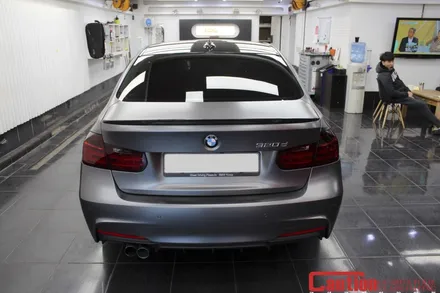 BMW (F30) 320d 엠텍 바디킷도 문제없는 사틴다크그레이 올랩핑 / 동대문,광진구,중랑구