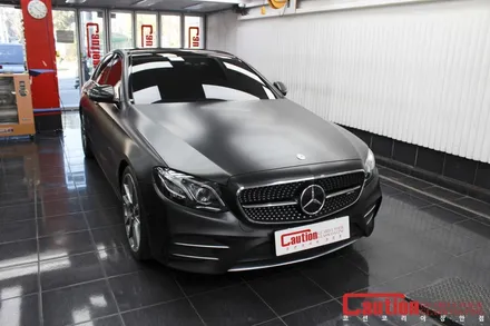 벤츠 E43 AMG 사틴다크 전체랩핑 / 동대문,광진구,중랑구