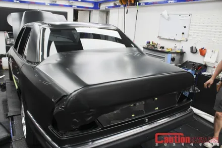 W124의 놀라운 부활! 벤츠 300E의 리스토어 사틴블랙 전체랩핑 / 동대문,광진구,중랑구
