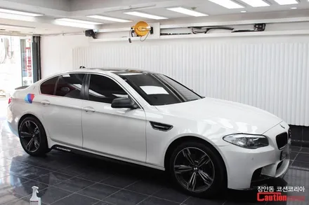 BMW 535d 루프스킨 시공, 뛰어난 내구성과 선명한 광택을 자랑하는 KPMF 탑폴리에 ! - 장안동 코션 / 동대문,광진구,중랑구